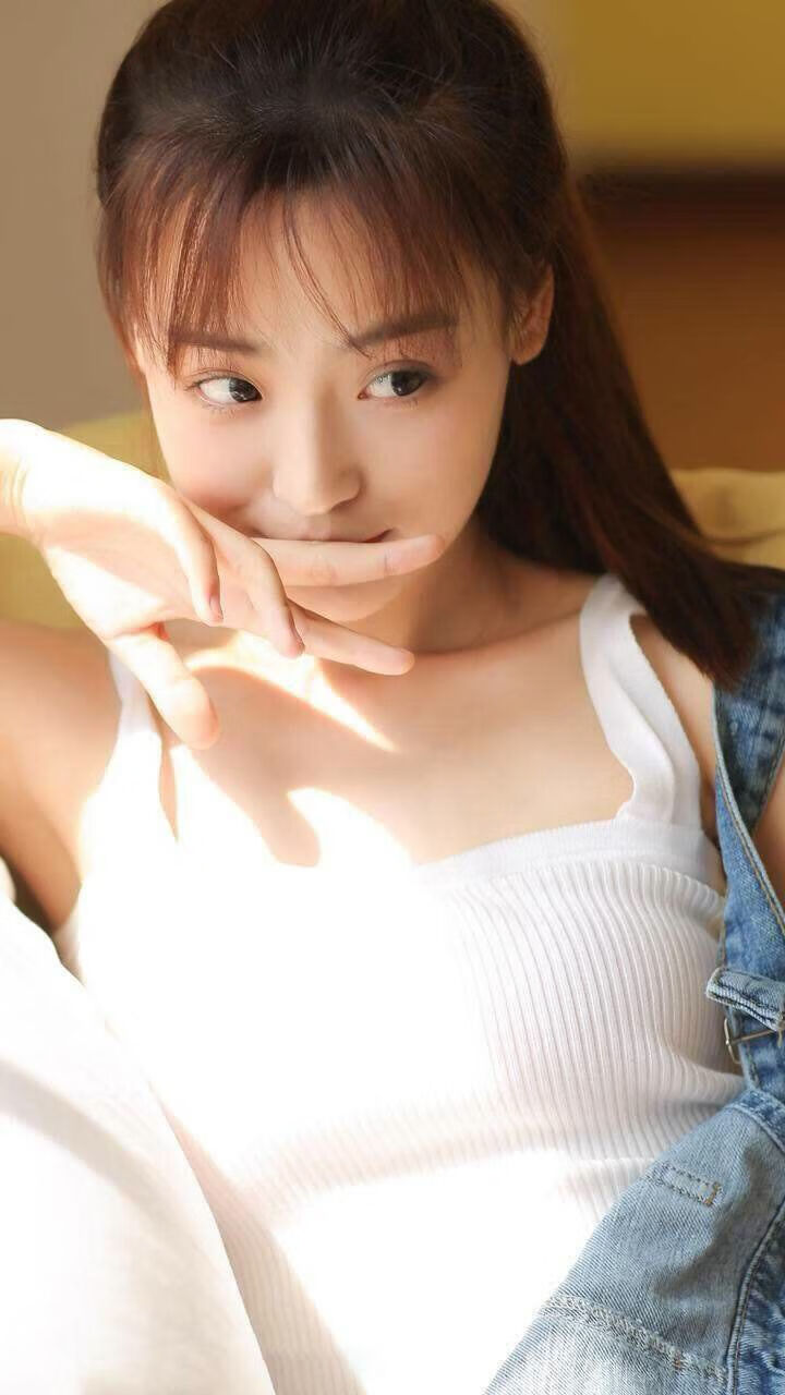 爱游戏官方-中超联赛三强争霸，海港泰山申花同分领跑，中超申花海港直播