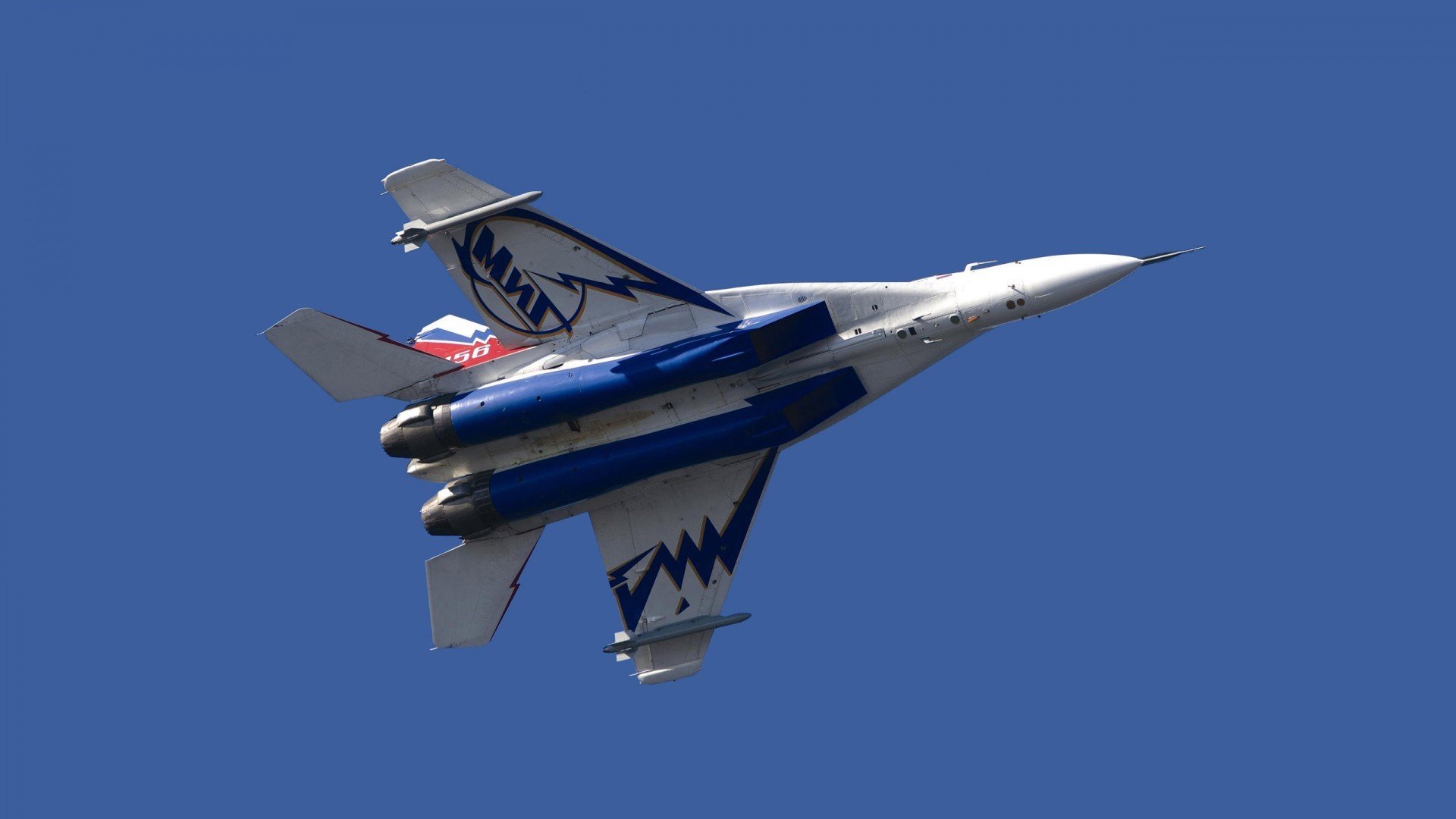 爱游戏-勇士完封公牛，季后赛首轮中库里带伤作战，勇士公牛回放20181030